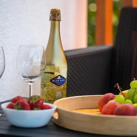 Apartment Golden Pearl *