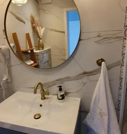 Golden Pearl Apartment