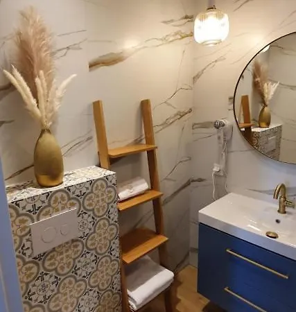 Golden Pearl Apartment