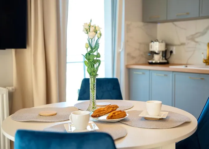 Golden Pearl Apartment *